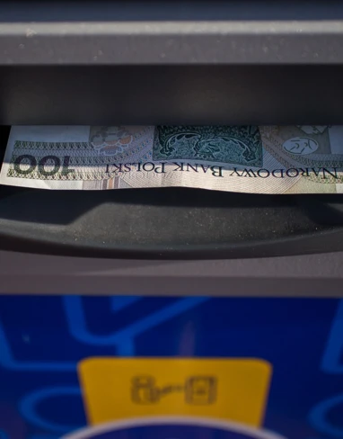 jarmoluk-atm-2923514_1280(6) jarmoluk-atm-2923514_1280(6)