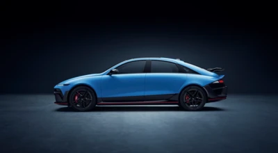 hyundai-ioniq-6-n-goodwood-debut-studio-side hyundai-ioniq-6-n-goodwood-debut-studio-side